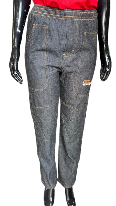 Calça com Reforço no Fundo e no Joelho